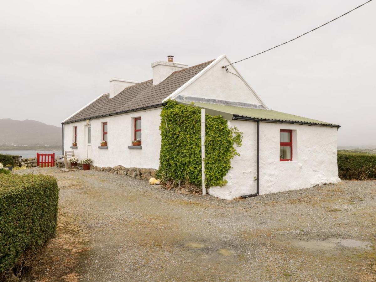 The White House Vila Roundstone Exterior foto